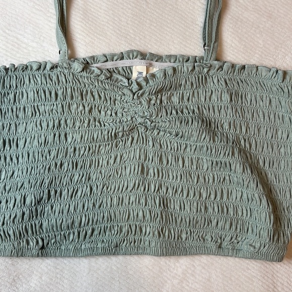 Tillys Crop Top - Picture 2 of 4